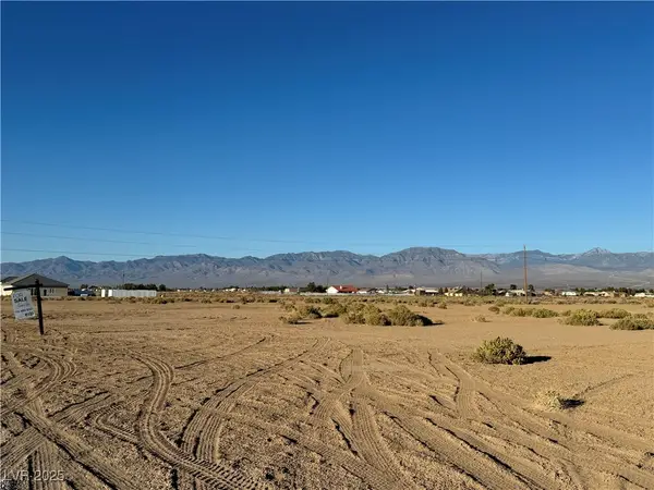 3721 S Woodchips Road, Pahrump, NV 89048