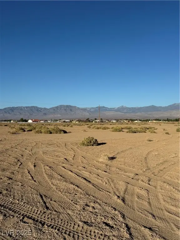 3721 S Woodchips Road, Pahrump, NV 89048 - #3