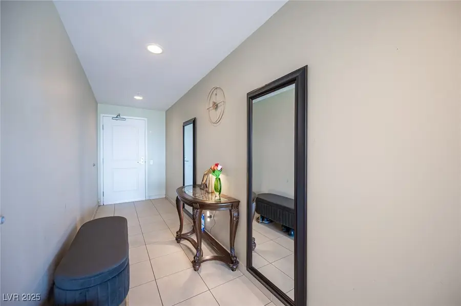 200 W Sahara Avenue #3401, Las Vegas, NV 89102 - Image #3