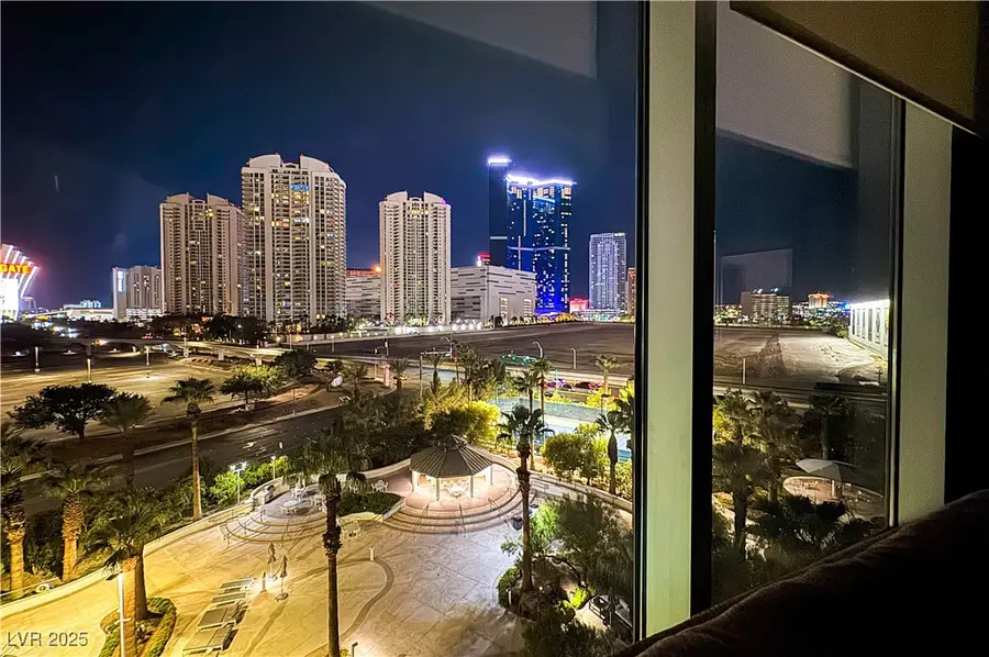 222 Karen Avenue #601, Las Vegas, NV 89109 - Image #2