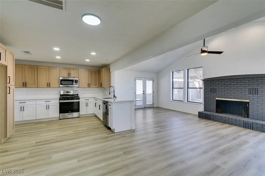 7716 Ducharme Avenue, Las Vegas, NV 89145 - Image #3