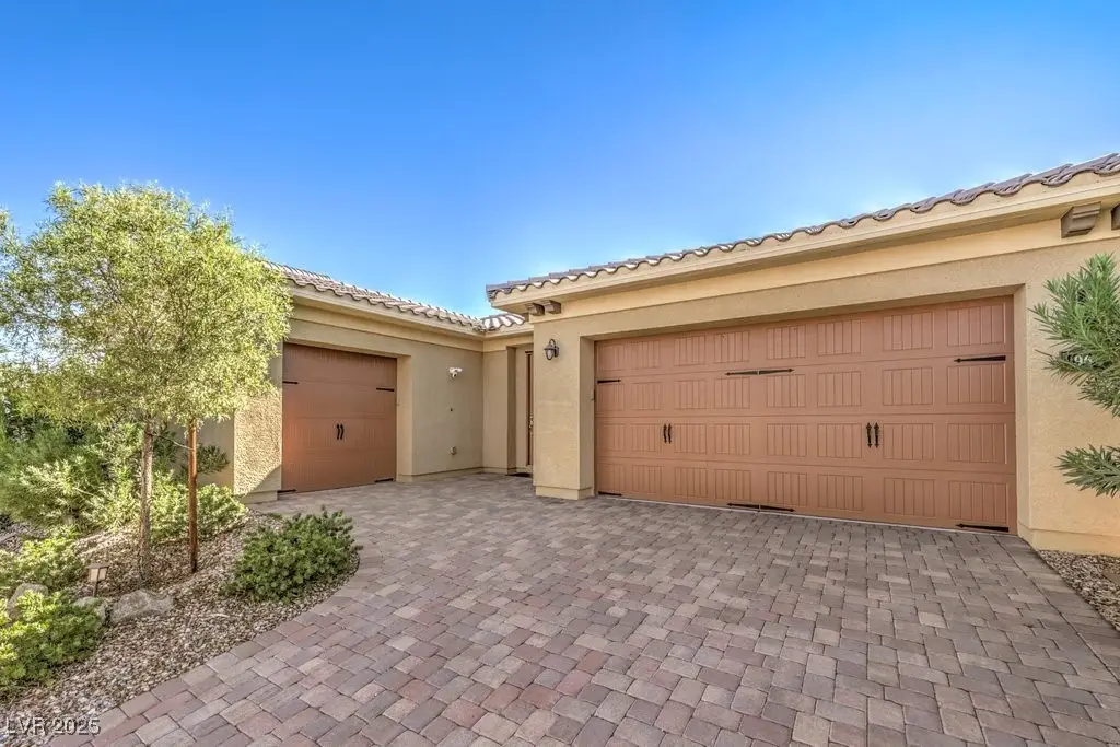 960 Rue Grand Paradis Lane, Henderson, NV 89011 - Image #1