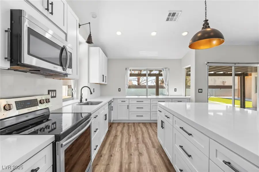 2640 Rosanna Street, Las Vegas, NV 89117 - Image #3