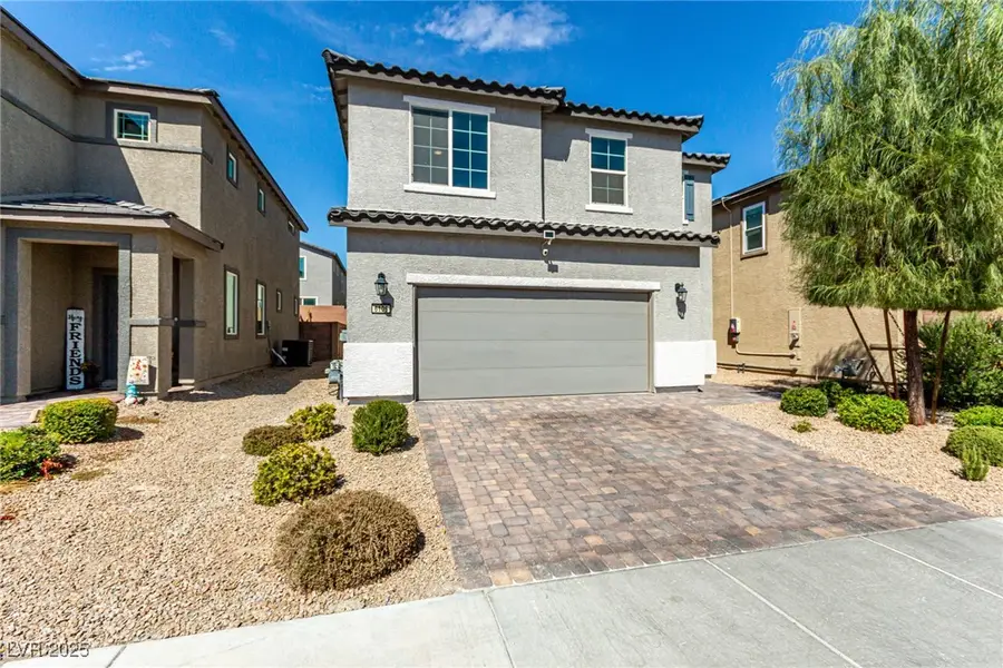 6106 Castle Gardens Avenue, Las Vegas, NV 89130 - Image #2