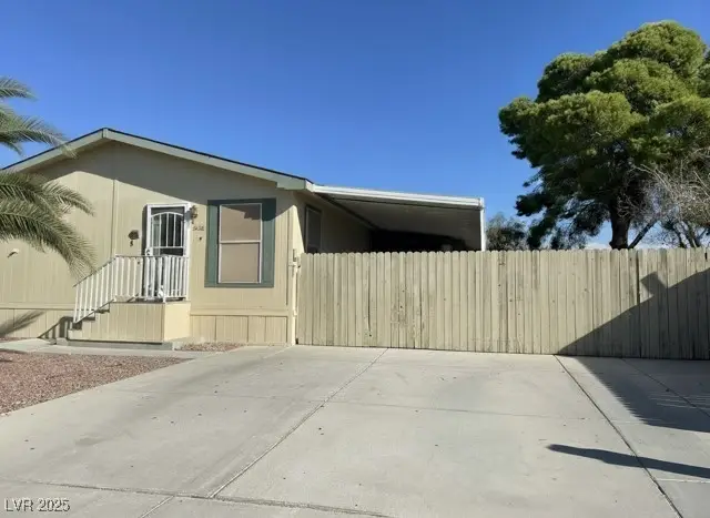 6628 Plumflower Lane, Las Vegas, NV 89108 - Image #2