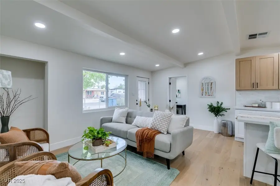 504 N Minnesota Street, Las Vegas, NV 89107 - Image #2