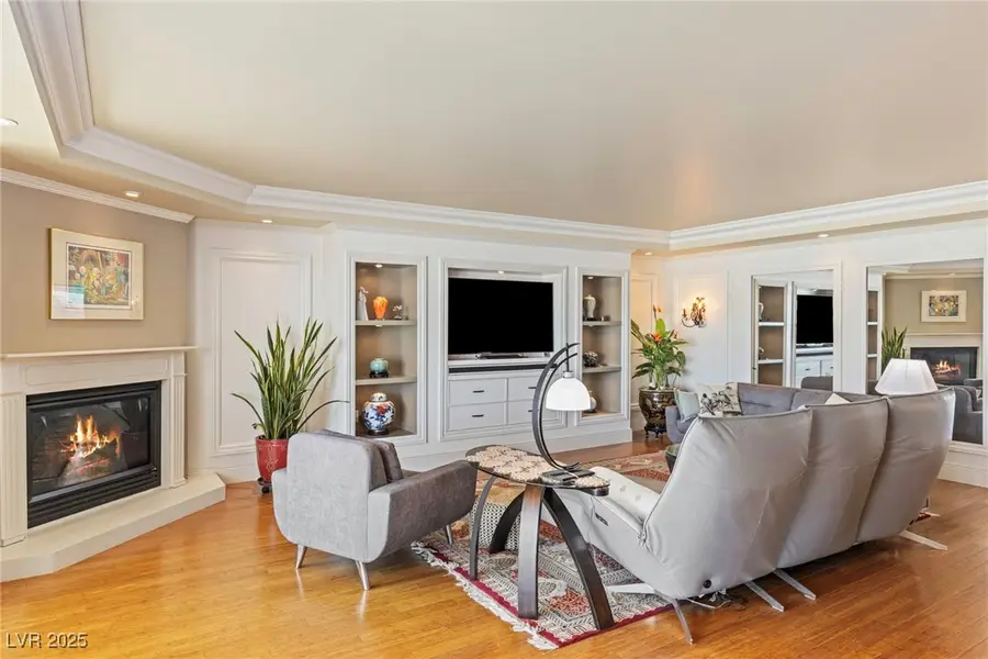 2877 Paradise Road #901, Las Vegas, NV 89109 - Image #2