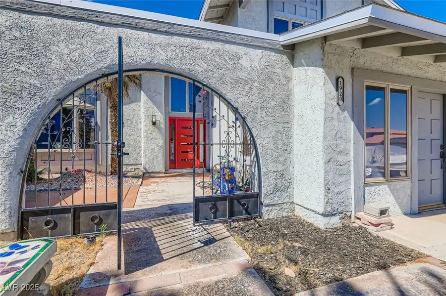 1920 Springview Drive, Las Vegas, NV 89146 - Image #3
