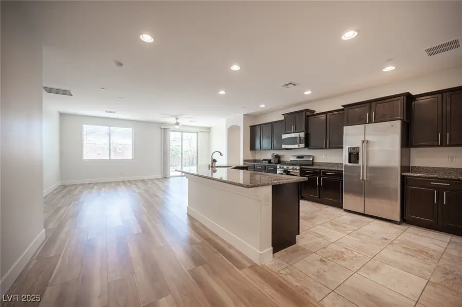 1617 Meadow Bluffs Avenue, Henderson, NV 89014 - Image #3