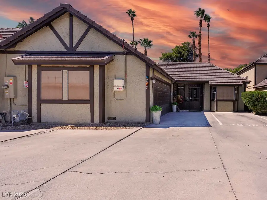 3946 Foxboro Circle, Las Vegas, NV 89121 - Image #2