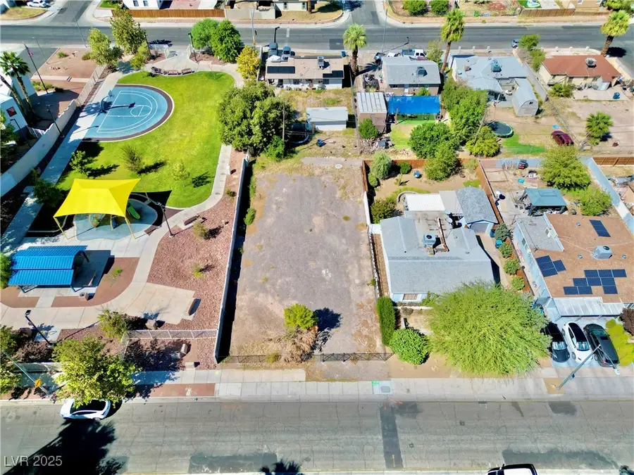 414 S 16th Street, Las Vegas, NV 89101 - Image #2