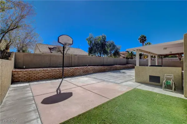 1549 Silver Glen Avenue, Las Vegas, NV 89123