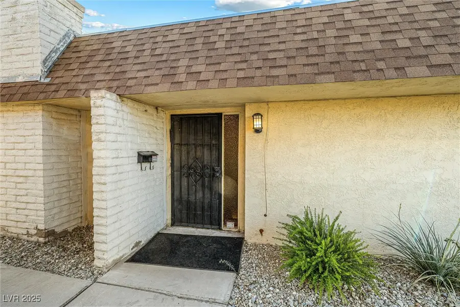 2640 Heritage Court, Las Vegas, NV 89121 - Image #2