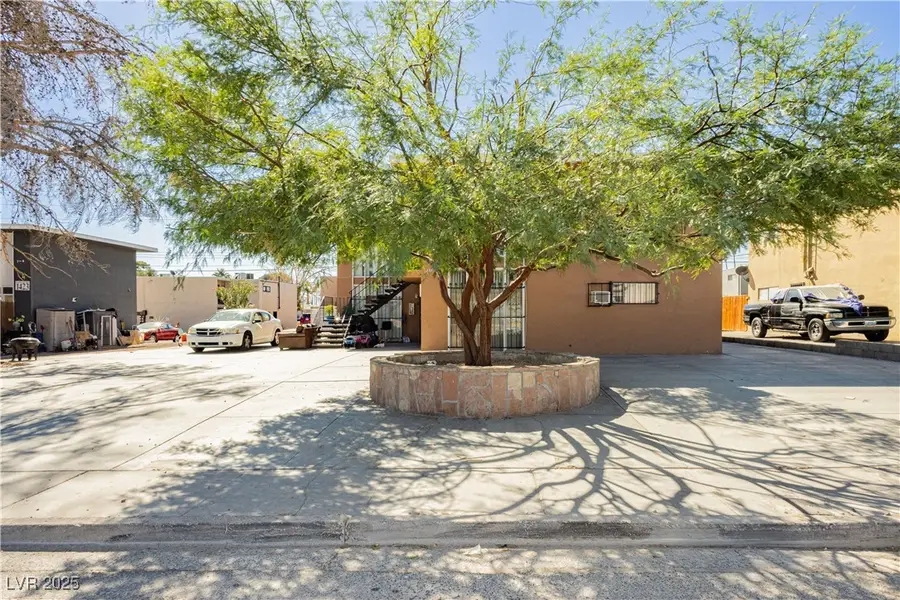 1409 Sombrero Drive, Las Vegas, NV 89169 - Image #2