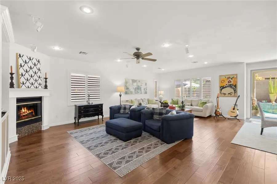 857 Bussora Rose Drive, Henderson, NV 89015 - Image #3