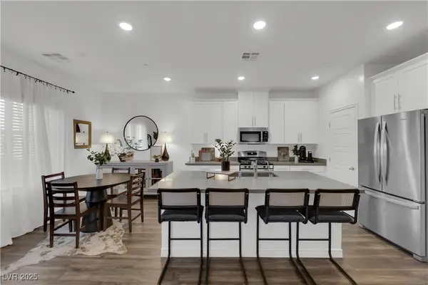 600 N Carriage Hill Drive #1069, Las Vegas, NV 89138