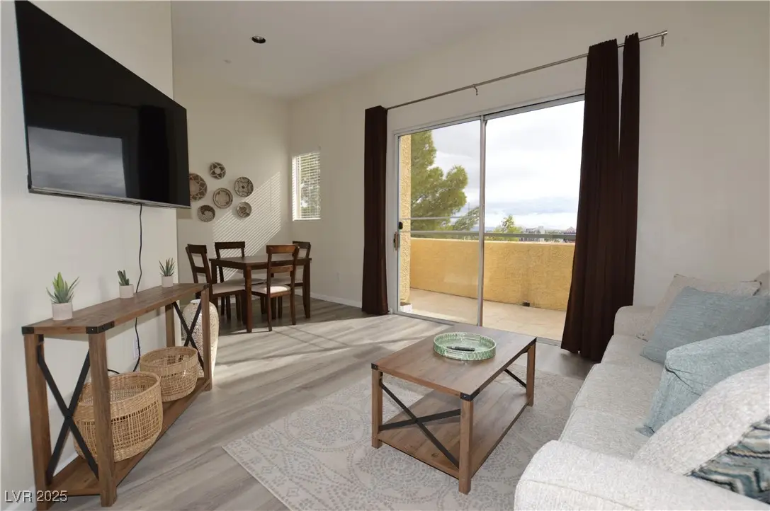 270 E Flamingo Road #418, Las Vegas, NV 89169 - Image #1