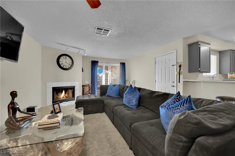 6881 Tamarus Street #202, Las Vegas, NV 89119 - Image #3