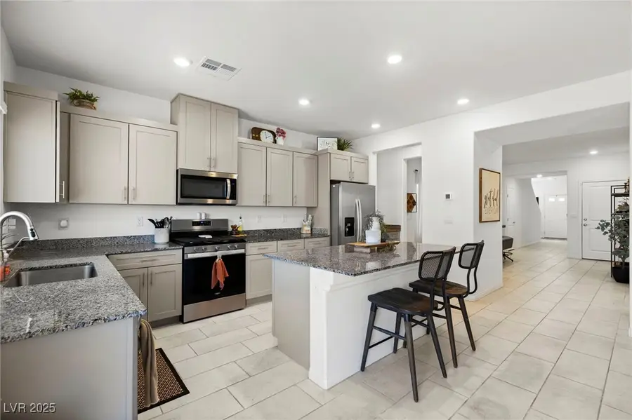 7714 Duran Harbor Lane, North Las Vegas, NV 89084 - Image #2
