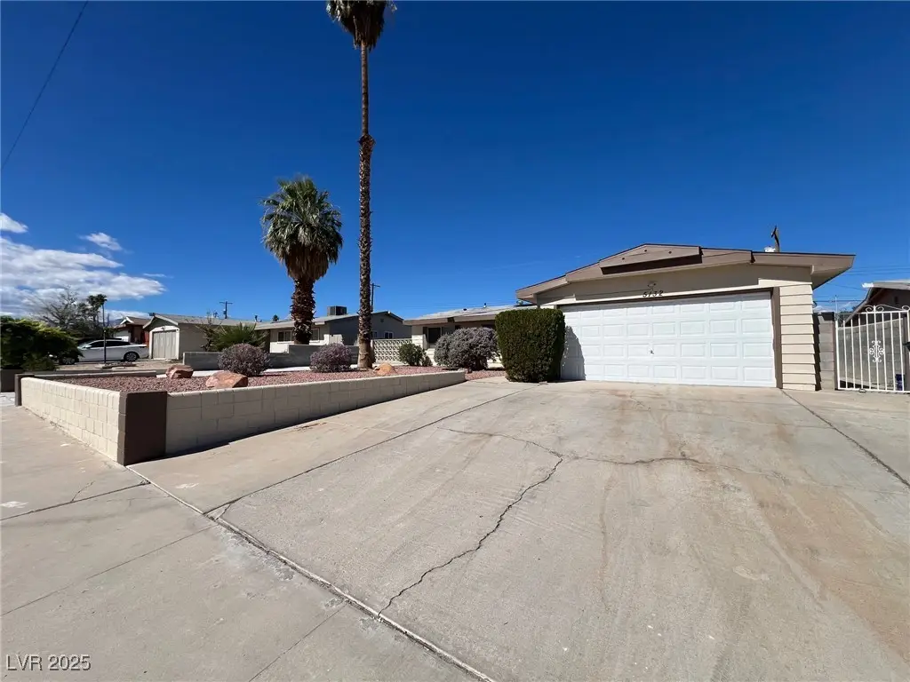 5132 Del Rey Avenue, Las Vegas, NV 89146 - Image #1
