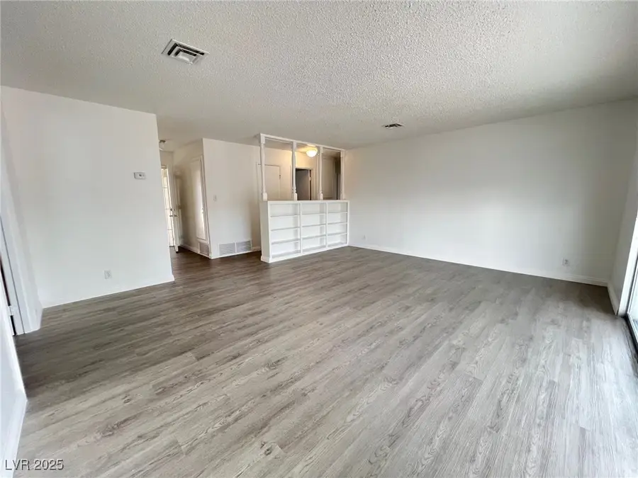 5132 Del Rey Avenue, Las Vegas, NV 89146 - Image #3