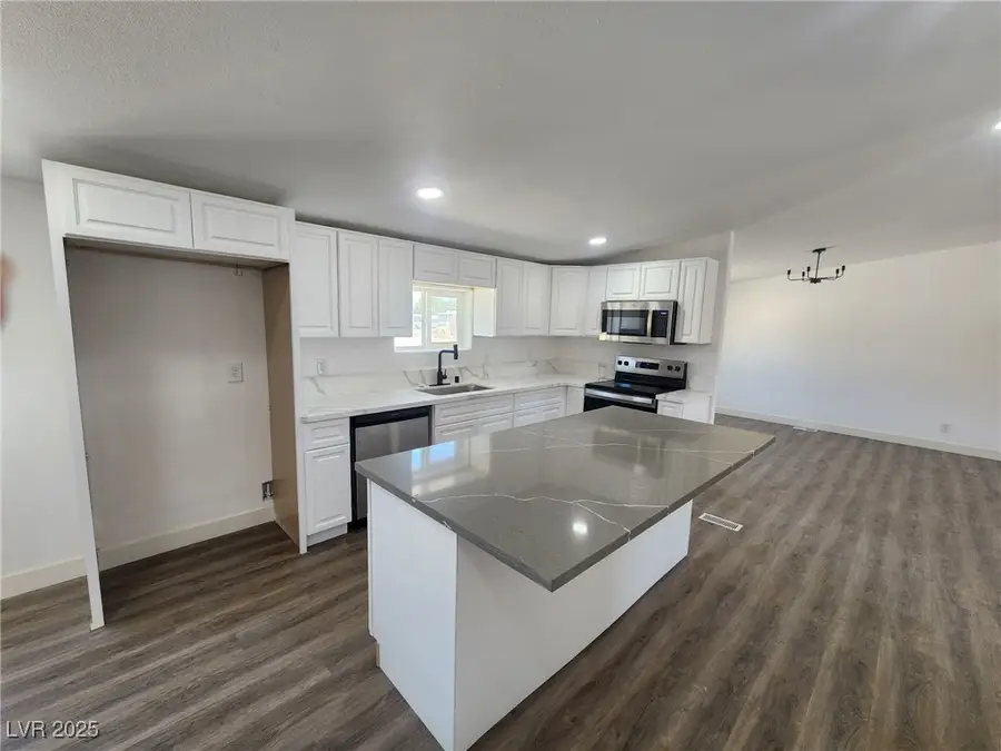 5121 N Linda Street, Pahrump, NV 89060 - Image #2