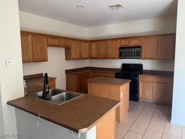 7381 Chrome Hill Street, Las Vegas, NV 89139 - Image #3