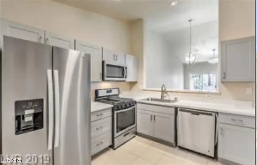 390 Rosado Springs Street, Henderson, NV 89014 - Image #2