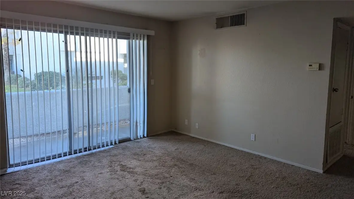 1455 E Katie Avenue #14, Las Vegas, NV 89119 - Image #1
