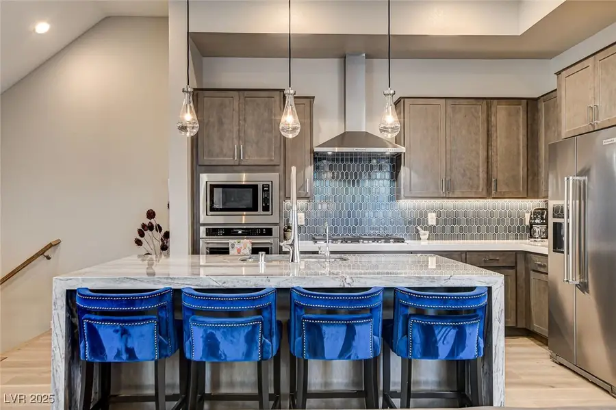 658 Spotted Falcon Street, Las Vegas, NV 89138 - Image #3