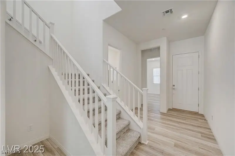 599 Clover Bar Lane, Las Vegas, NV 89138 - Image #3