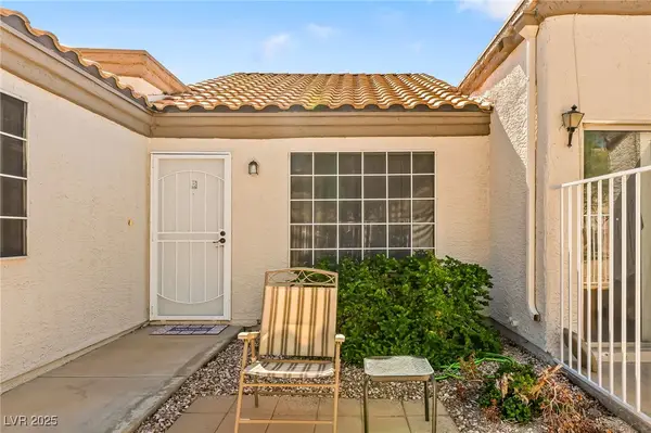 2136 Pebble Creek Lane, Laughlin, NV 89029