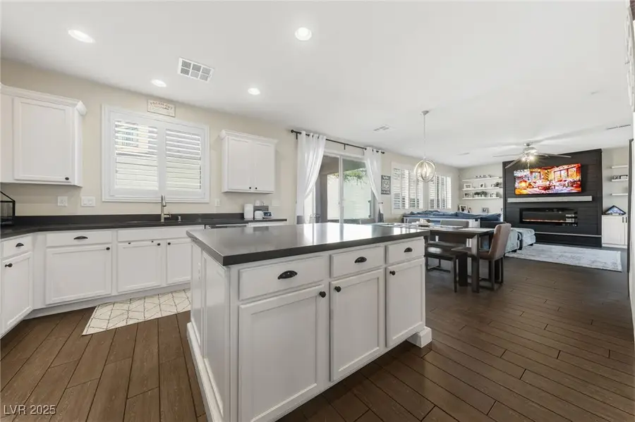 8011 Calico Mesa Street, Las Vegas, NV 89166 - Image #2