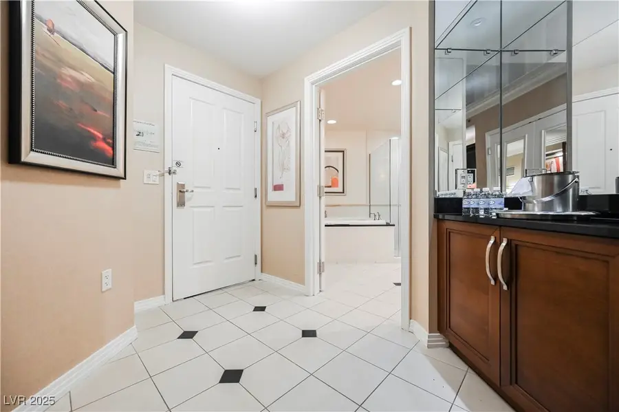 125 E Harmon Avenue #3716, Las Vegas, NV 89109 - Image #3