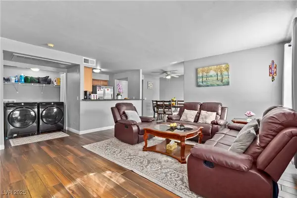 9325 W Desert Inn Road #141, Las Vegas, NV 89117