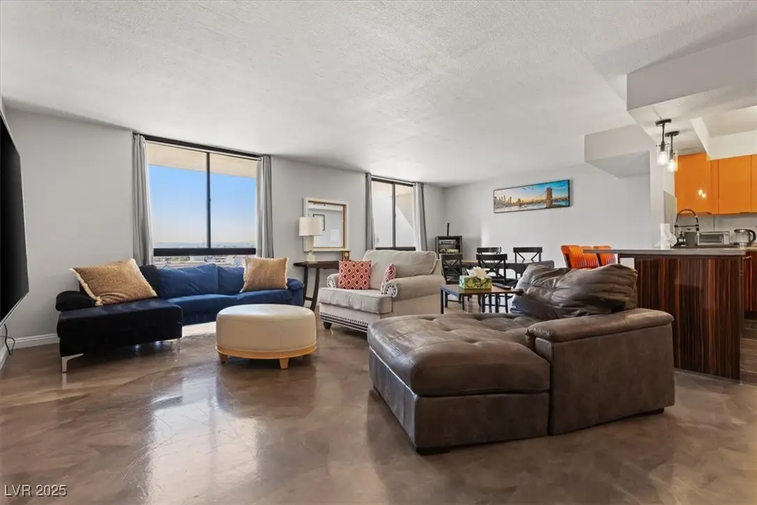 3930 University Center Drive #902, Las Vegas, NV 89119 - Image #1