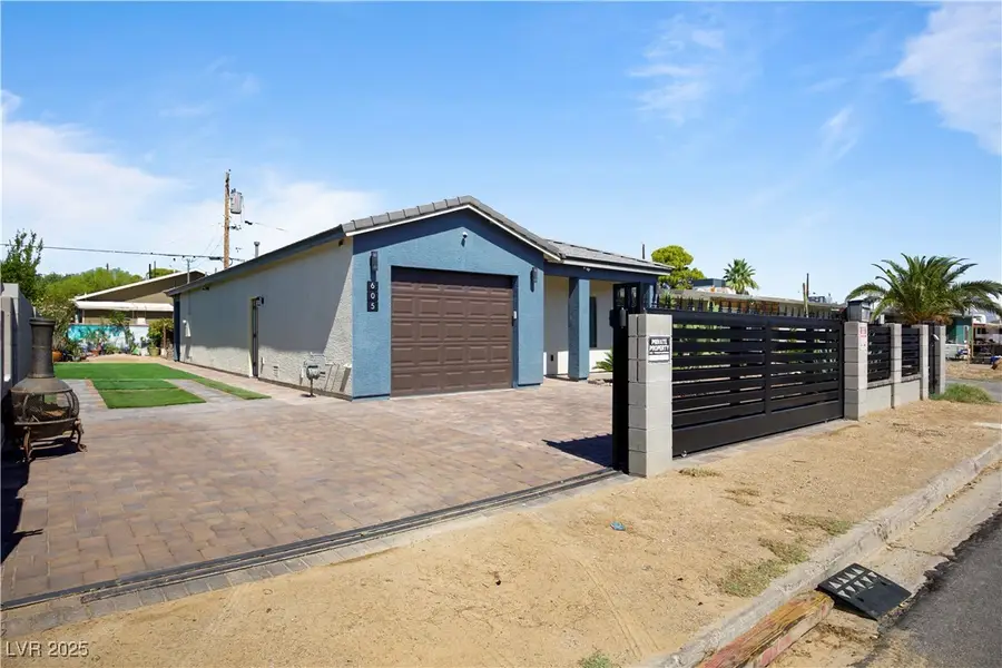 605 N Yale Street, Las Vegas, NV 89107 - Image #2