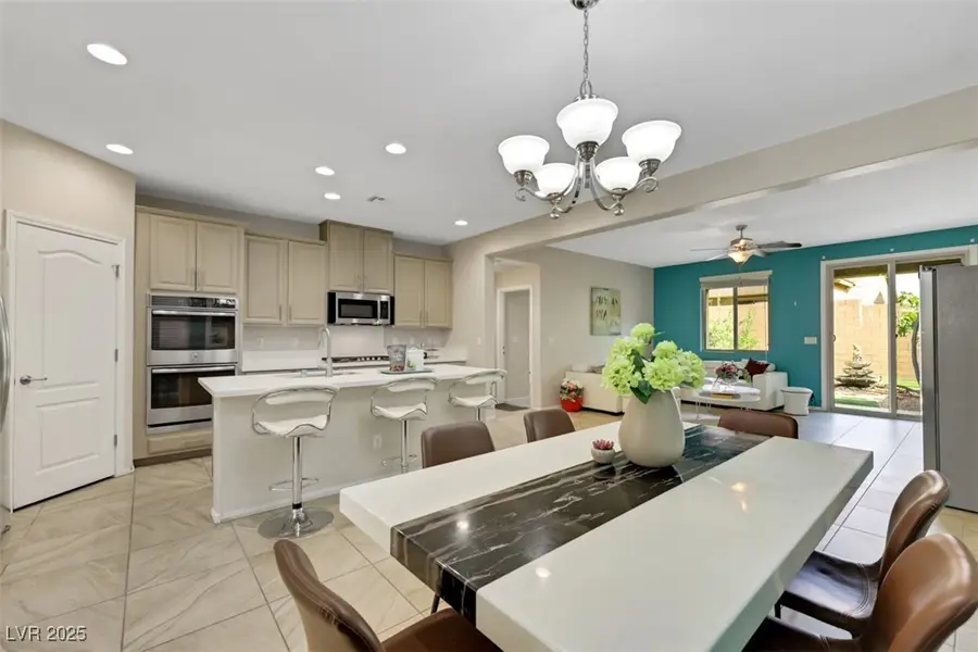 7306 Summer Grove Avenue, Las Vegas, NV 89117 - Image #3