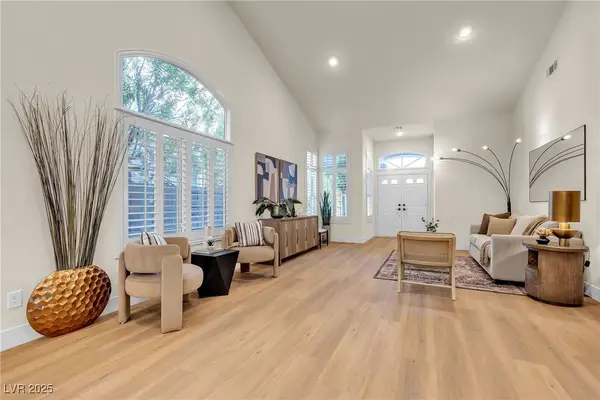 8482 Lambert Drive, Las Vegas, NV 89147