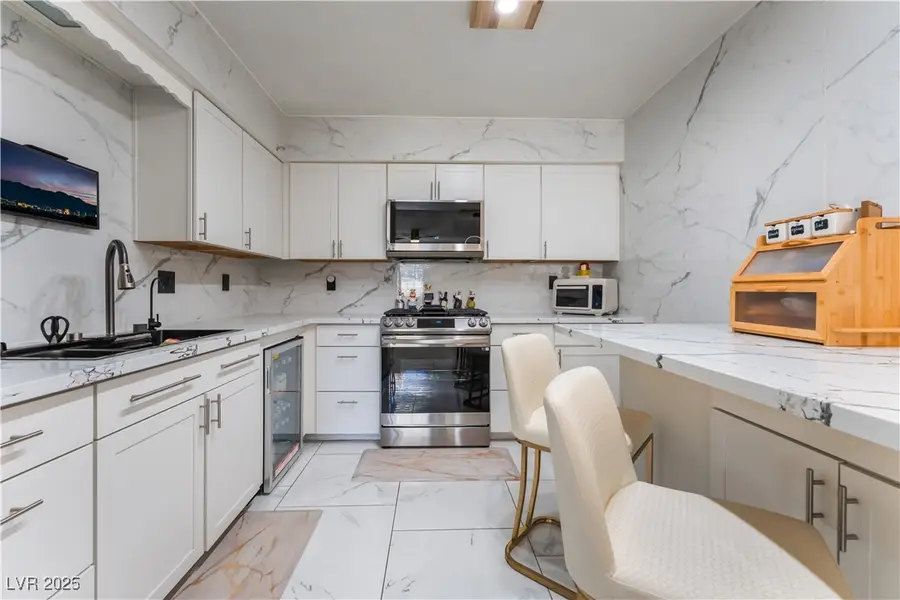 2128 Chertsey Drive #C, Las Vegas, NV 89108 - Image #3