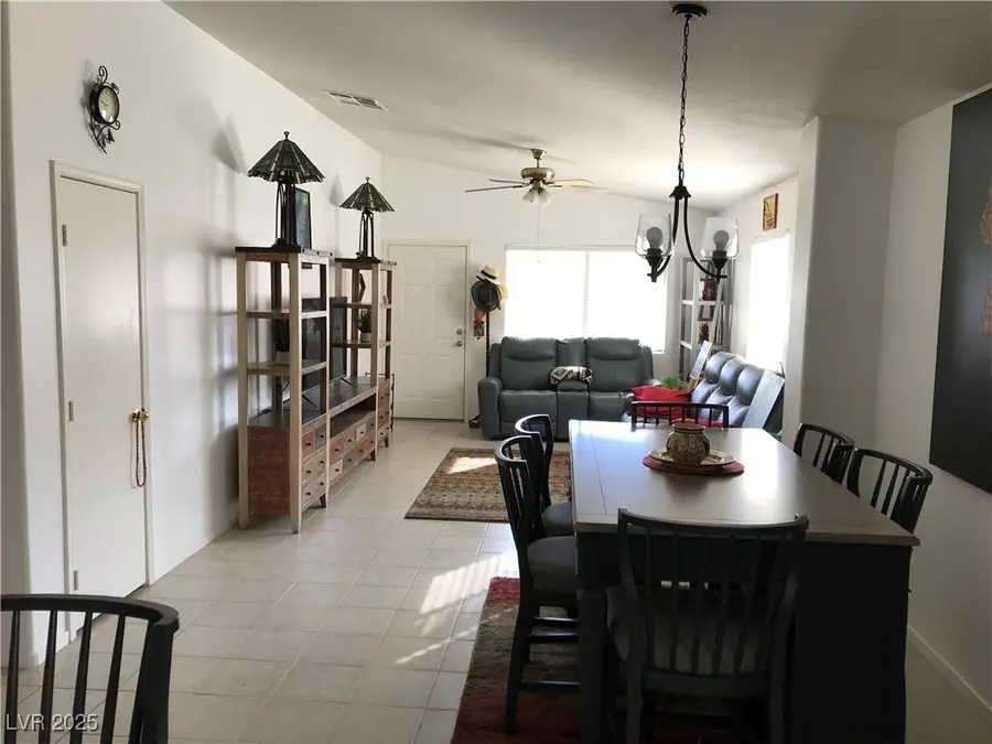 5111 Mascaro Drive, Las Vegas, NV 89122 - Image #2