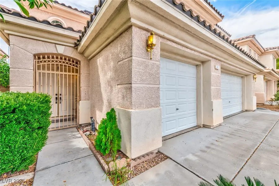 3851 Cape Royal Street, Las Vegas, NV 89147 - Image #2