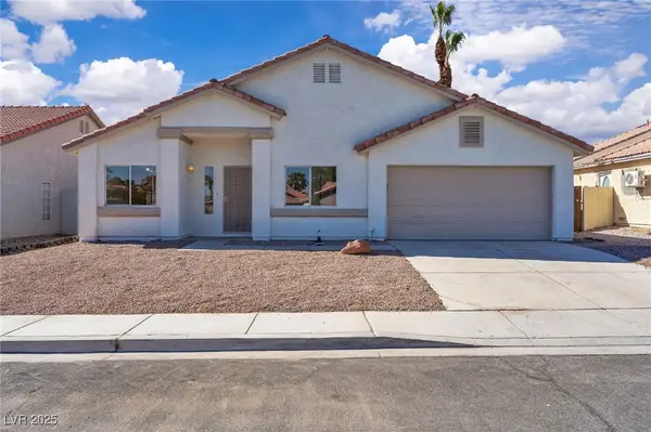 729 Gullwing Lane, North Las Vegas, NV 89081