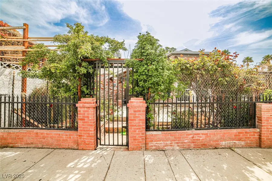 3944 Calle Mirador, Las Vegas, NV 89103 - Image #3