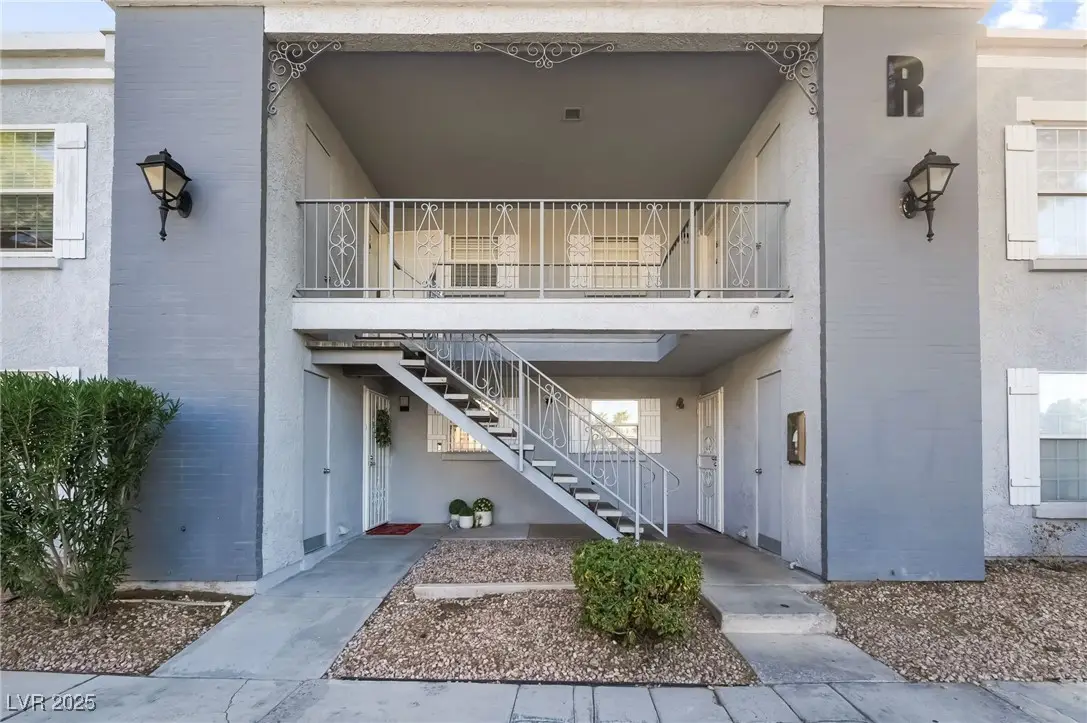 3823 S Maryland Parkway #R1, Las Vegas, NV 89119 - Image #1