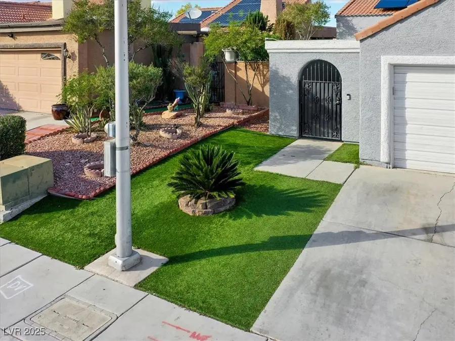 8220 Abercrombe Way, Las Vegas, NV 89145 - Image #2