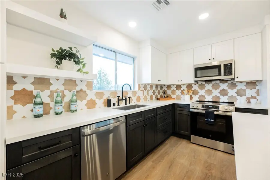 730 W Calvada Boulevard, Pahrump, NV 89048 - Image #2