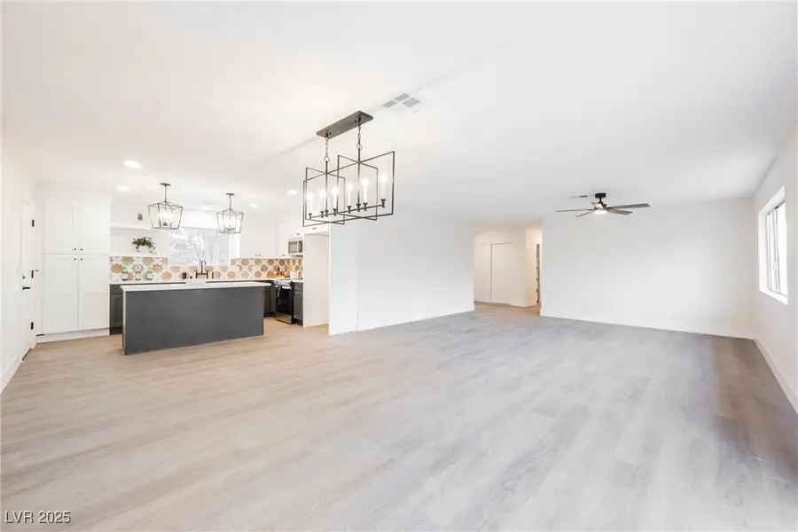 730 W Calvada Boulevard, Pahrump, NV 89048 - Image #3