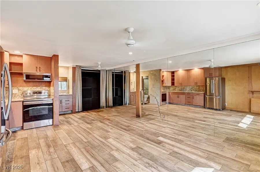4600 Paradise Road #40, Las Vegas, NV 89169 - Image #3