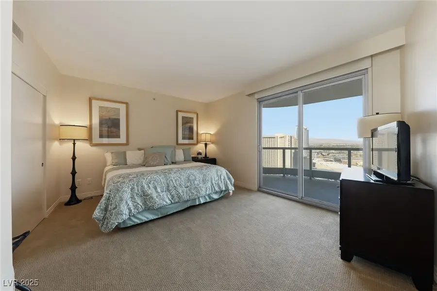 322 Karen Avenue #2001, Las Vegas, NV 89109 - Image #3